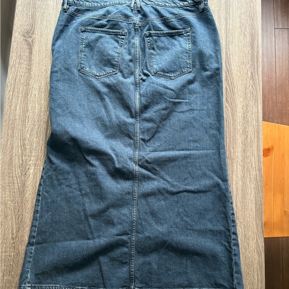NEW Good American fit and flare denim maki skirt - Picture 8 of 8
